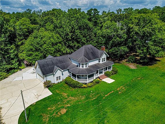 3rd image of 408 Gatewood Rd