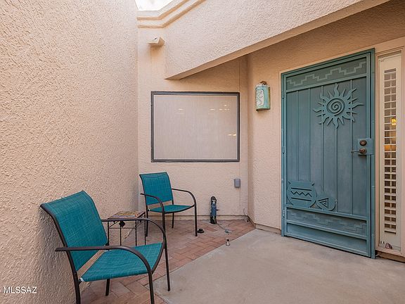 2nd image of 370 S Placita La Paz
