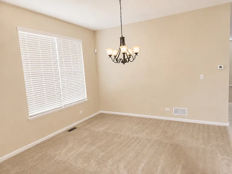 388 Toccoa Ln — Photo 4