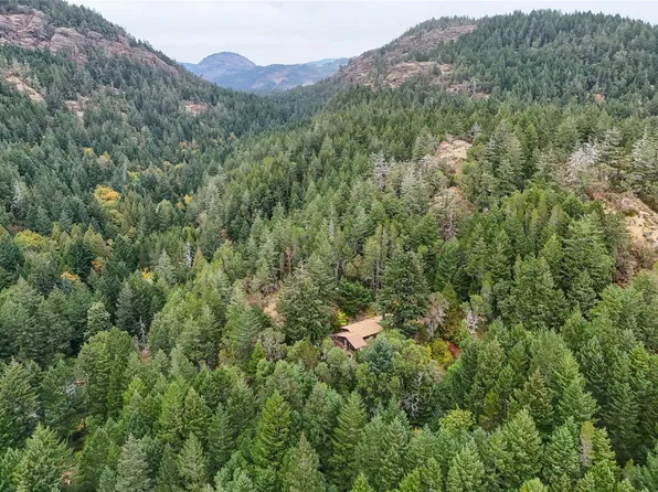 3401 Yorkshire Pl, Langford, BC V9B 5Y9