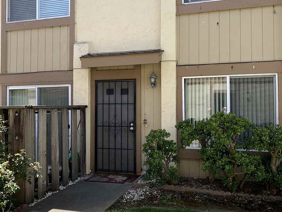1st image of 2123 Medallion Dr APT 3