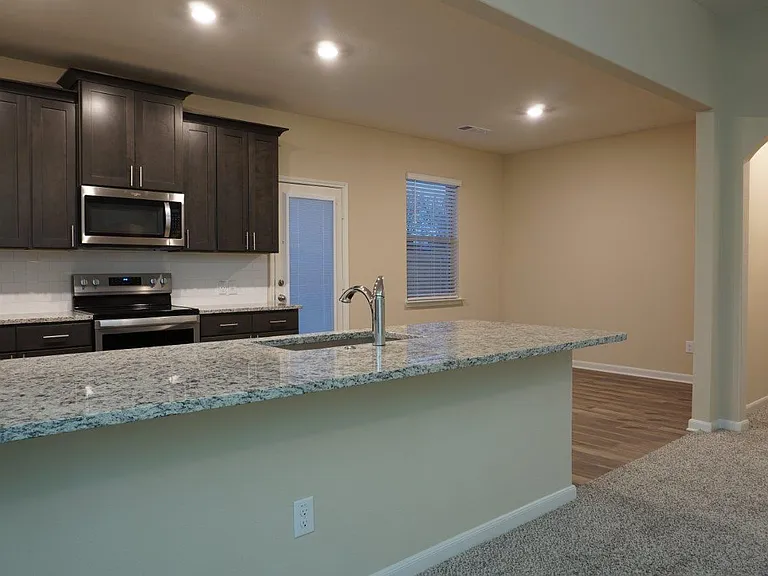 1823 Dahlia Way — Photo 18