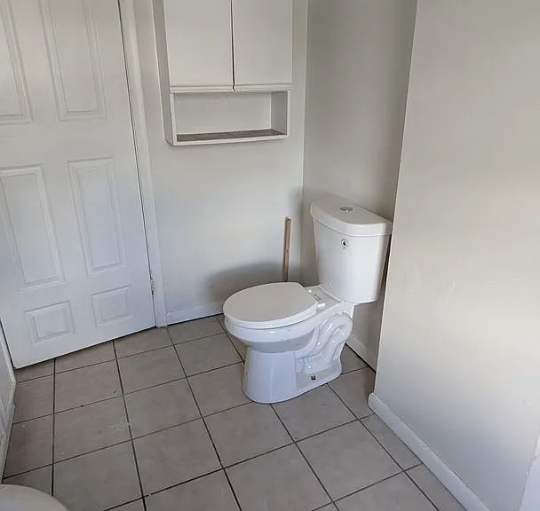 498 Gage St — Photo 32
