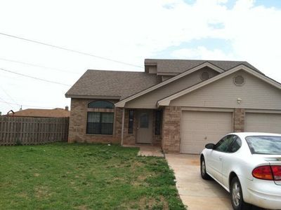 913 11th St, Wolfforth, TX, 79382