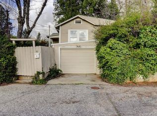 401 Maryland Dr, Grass Valley, CA 95945