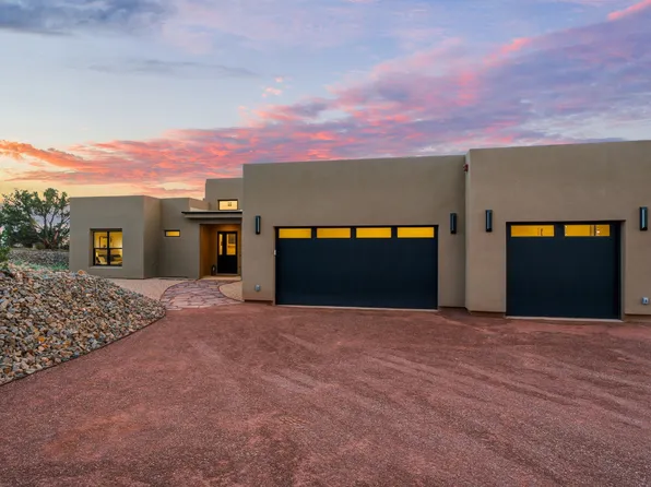 24 W Long View Dr, Santa Fe, NM 87505