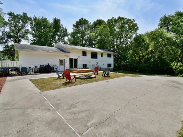 1211 County Road 2 S, Saint Stephen, MN 56375
