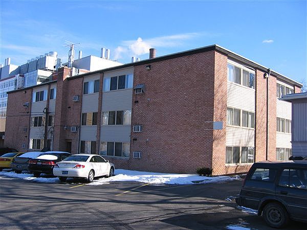 Back of 1015 E. Ann