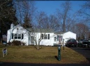 85 Willow Ave, Somerset, NJ 08873
