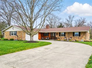 1960 Old Coach Rd, Springfield, OH 45505