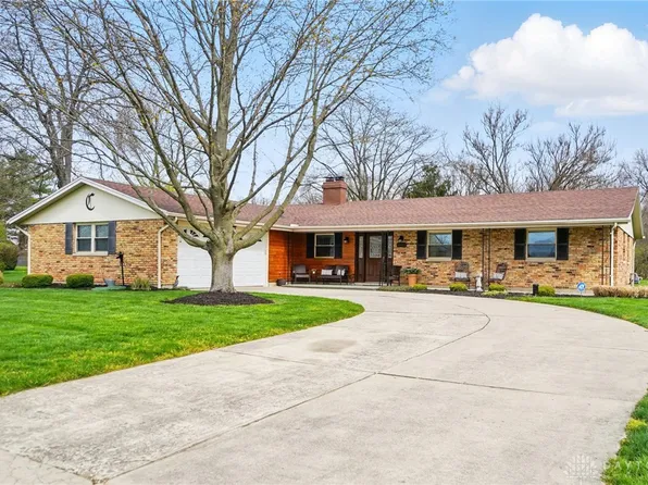 1960 Old Coach Rd, Springfield, OH 45505