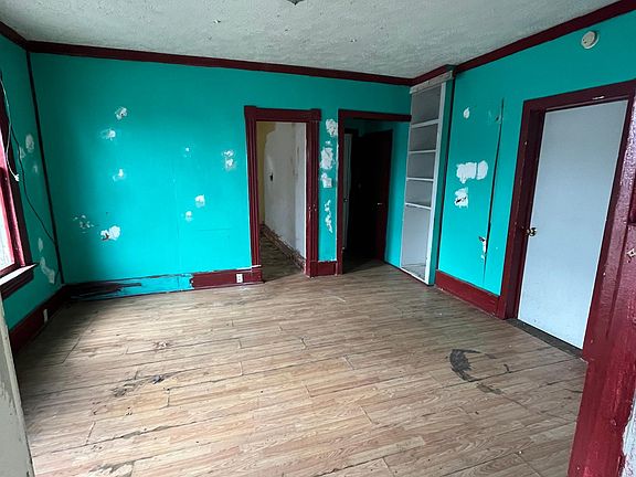 3rd image of 1503 S Westmoreland Ave