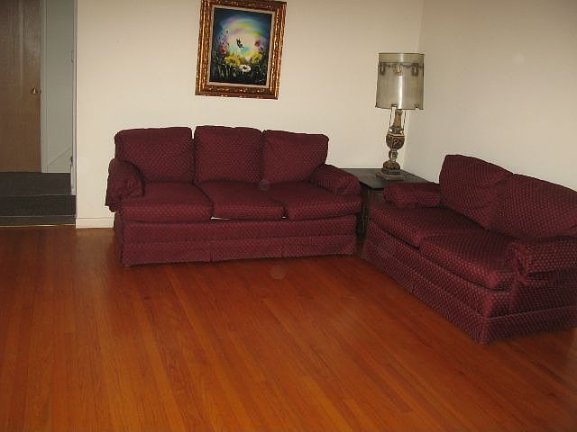 1st image of 208 Woodlawn Ave