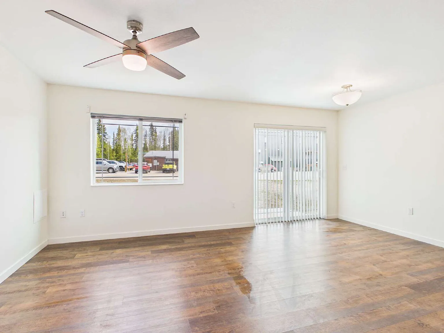 2 bed, 2.5 bath, 1024 sqft, $2,000 — Photo 3