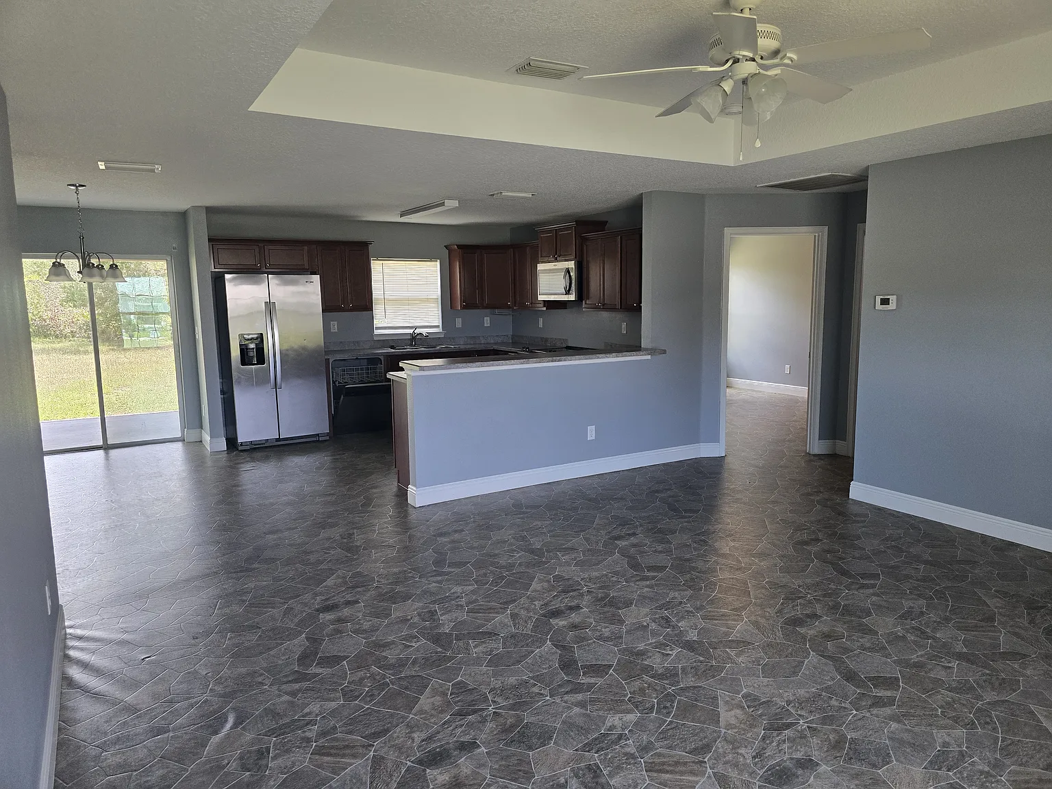 3 bed, 1400 sqft, $1,675 — Photo 4