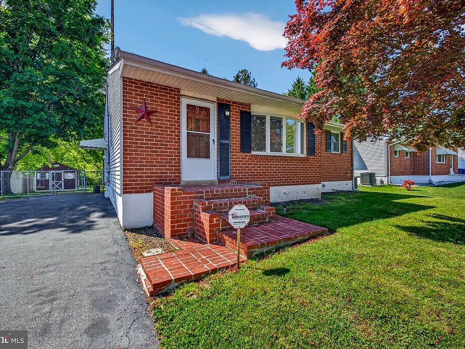 1st image of 61 Greenridge Rd