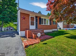 61 Greenridge Rd, Newark, DE 19711