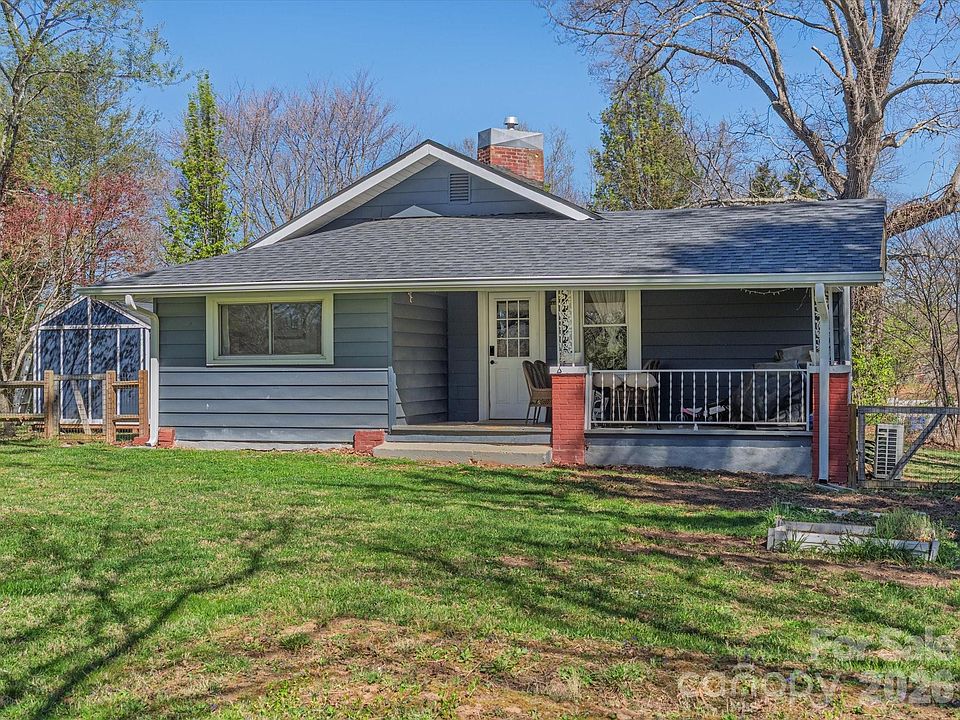1st image of 12 Maple Ln