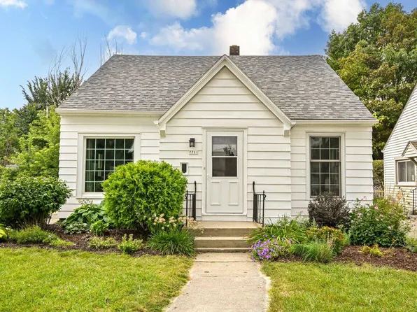 7711 West Clarke STREET, Wauwatosa, WI 53213