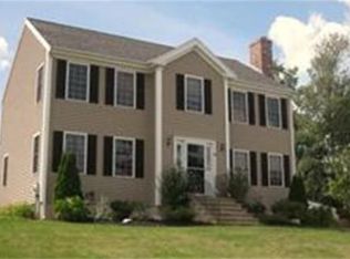 95 Powhattan Dr, Taunton, MA 02780