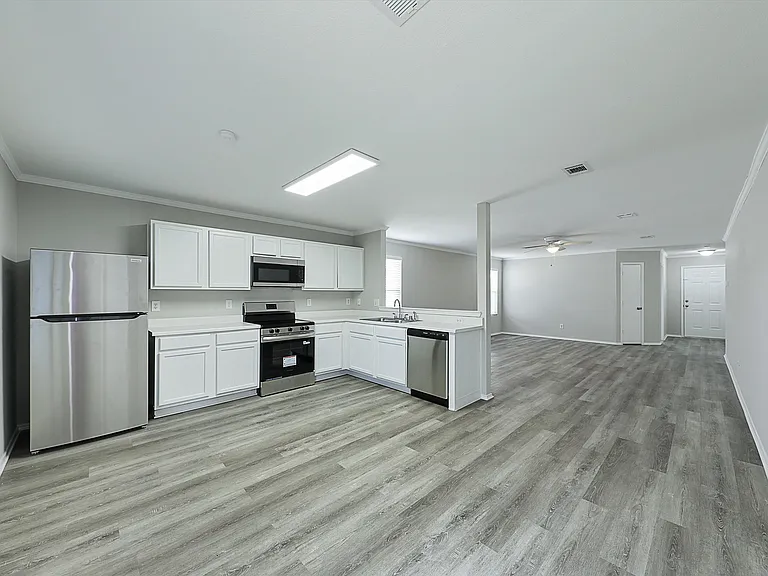 2508 Pecan Dr — Photo 7