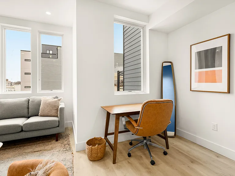 1630 K St NE #4 — Photo 9
