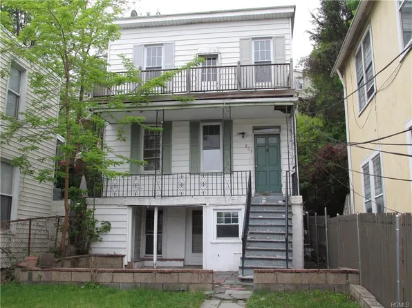 251 Crescent Pl, Yonkers, NY 10704