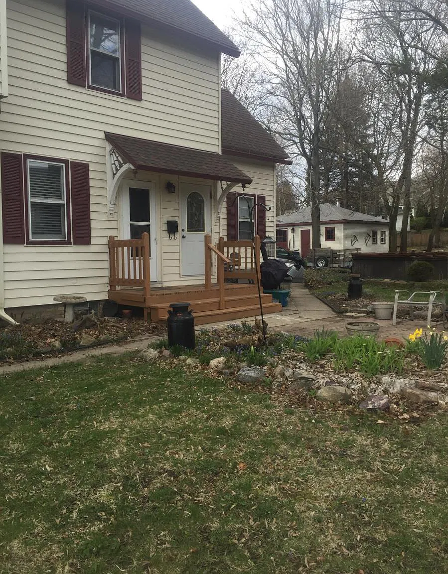 700 Hawthorne Avenue — Photo 3