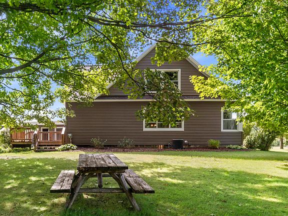 5th image of 4443 Potter Rd