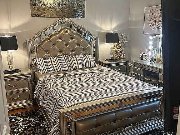 Guest bedroom main level