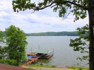 421 Bluff Point Ln, Waverly, TN 37185