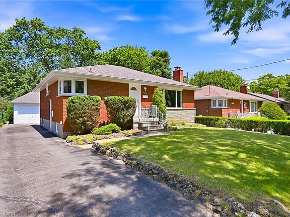 3rd image of 1483 Augustine Dr