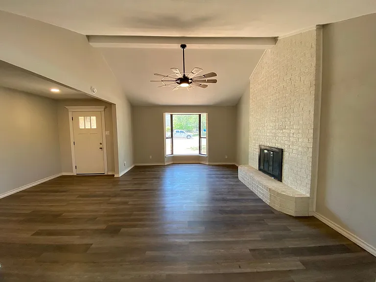 5218 Green Valley Trl — Photo 5