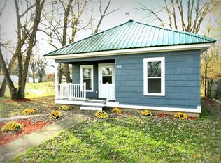 7868 N Walker Rd, New Carlisle, IN 46552