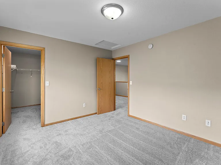12382 69th Ln NE — Photo 36