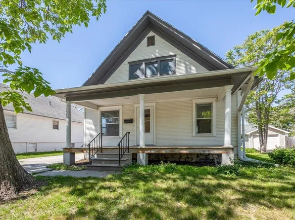 1545 Whittier St, Lincoln, NE 68503