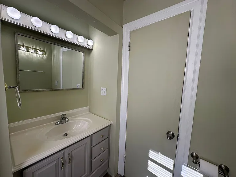 3564 Wards Rd — Photo 15