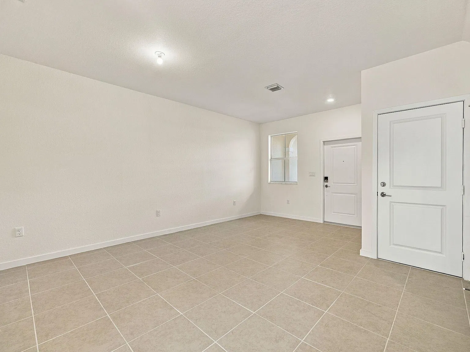 3 bed, 2.5 bath, 1443 sqft, $2,650 — Photo 4