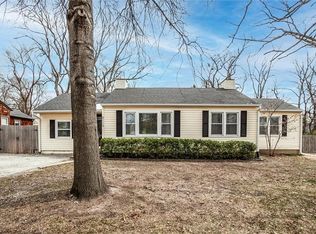 8119 Antioch Rd, Overland Park, KS 66204