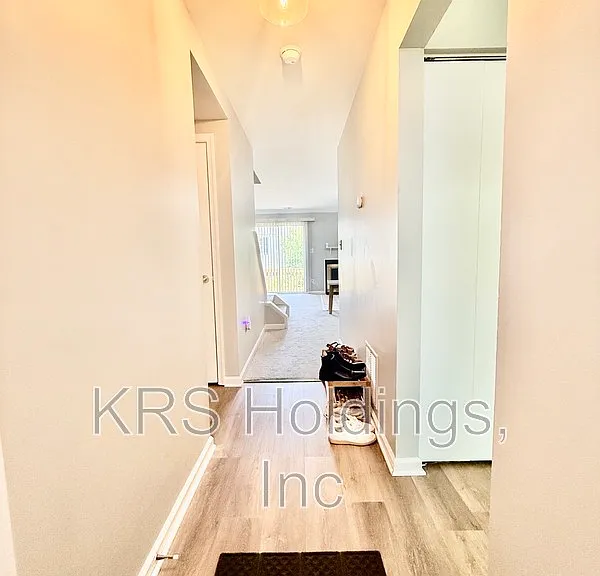 4232 Stockbridge Dr — Photo 7