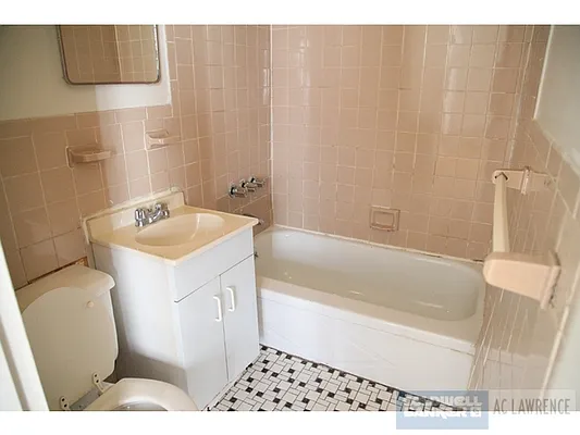 Rented by Aclawrence | media 26