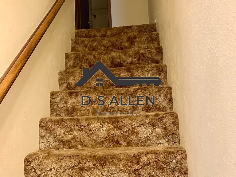 512 W Idaho Ave — Photo 6