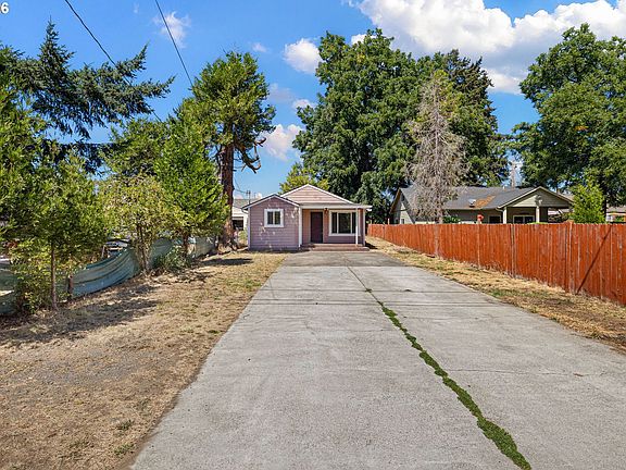 4th image of 2631 Edison St