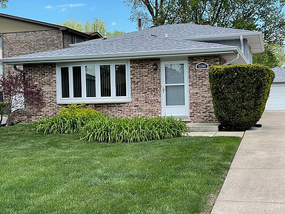 2nd image of 13541 Le Claire Ave