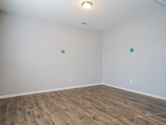 4th image of 115 Oakdale Ave