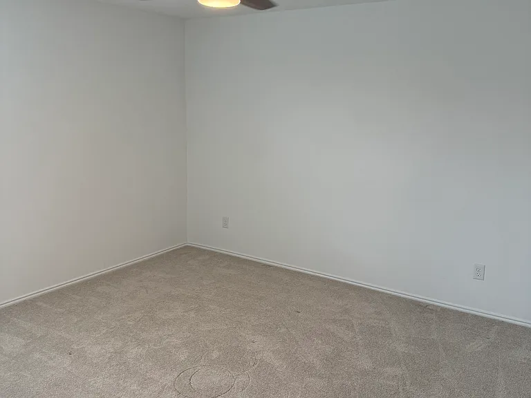 319 Ashbrook Way — Photo 17
