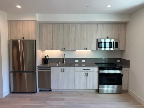 986 S Van Ness Ave #204, San Francisco, CA 94110