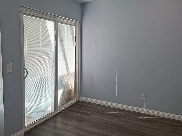 2031 Lakeridge Cir #202 — Photo 14