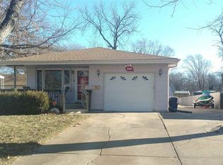 818 N 15th St, Beatrice, NE 68310