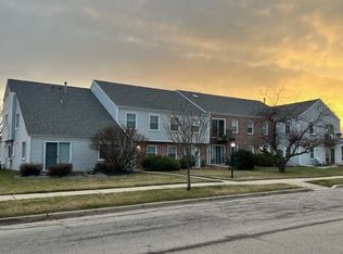 2019 Oak St APT C, Saint Charles, IL 60174